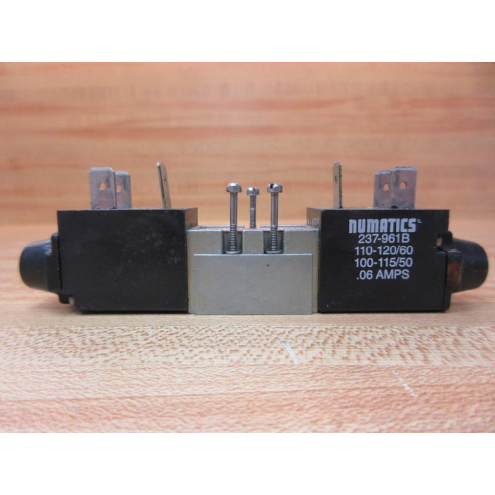Numatics 031SS4002000030 Solenoid Valve - Used