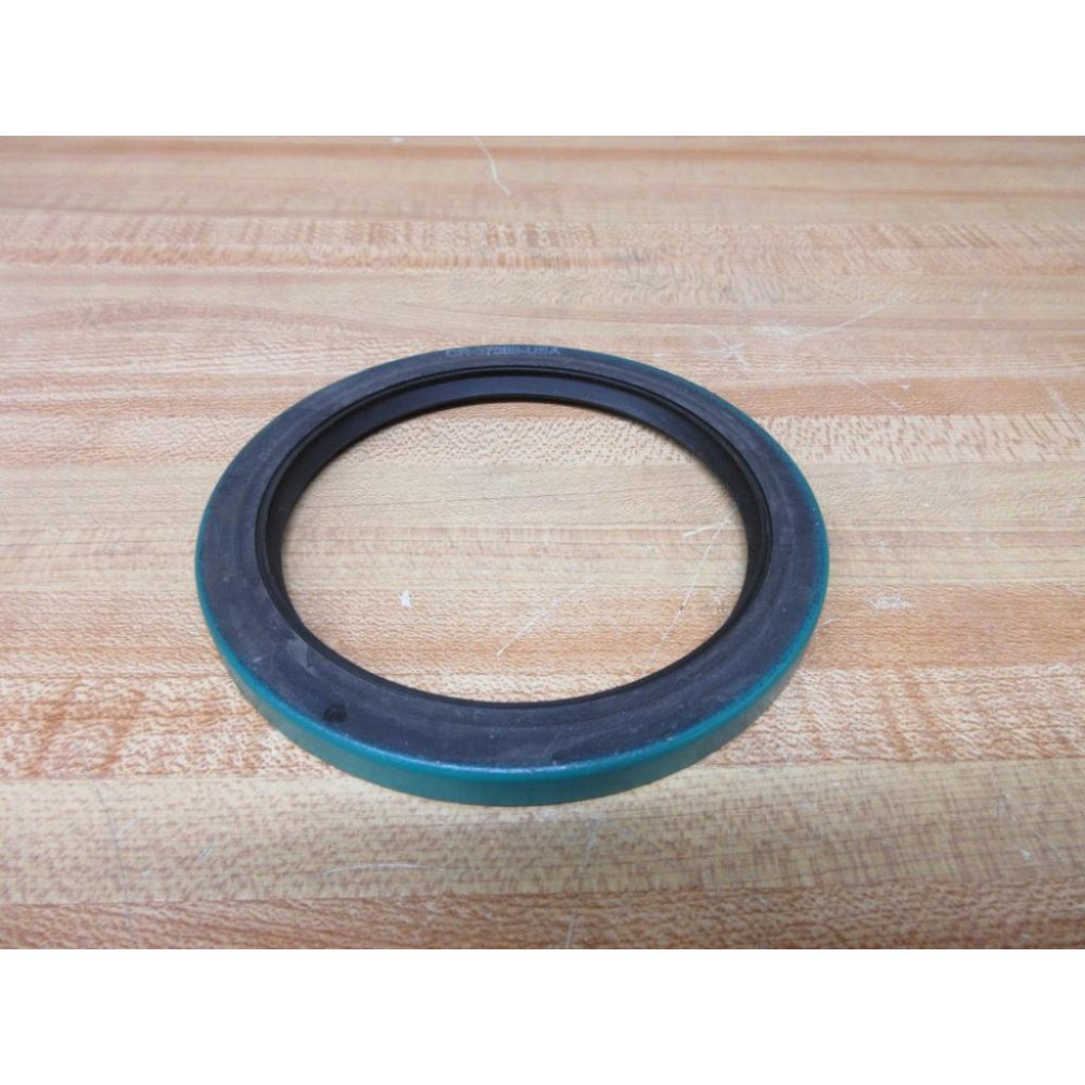 Chicago Rawhide CR-37389 SKF Oil Seal 37389 - New No Box