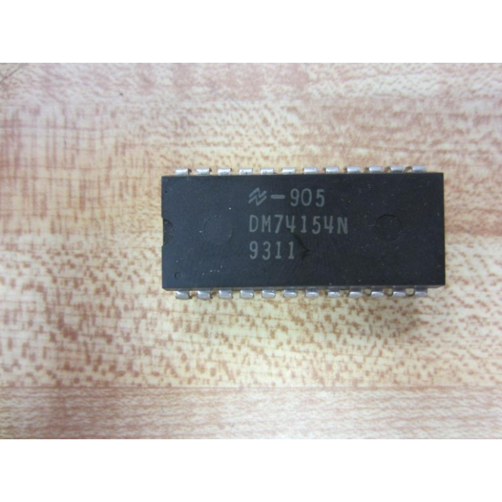 National Semiconductor DM7415N Integrated Circuit