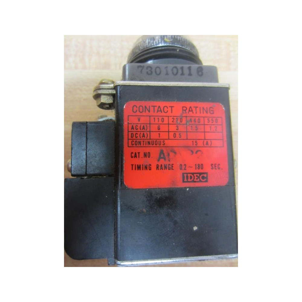 IDEC 73010116 Push Button - Used