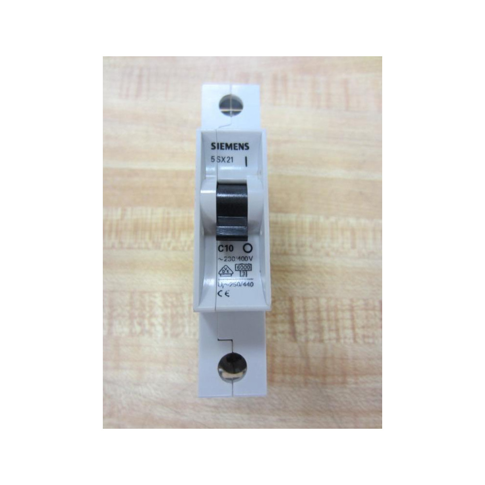 Siemens 5 SX21-C10 10A Circuit Breaker 5SX21 5SX21-C10 10A - Used