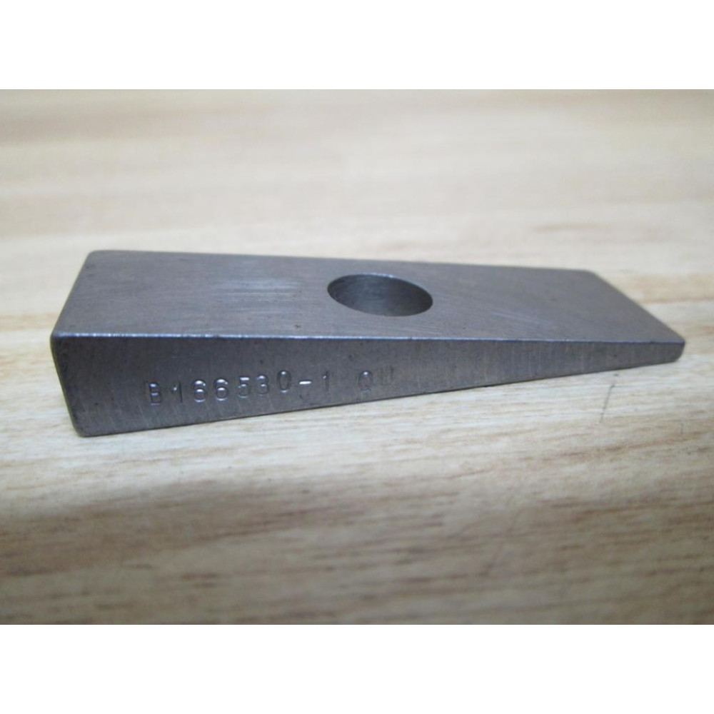 B166530-1 QU Retainer-T (Pack of 2) - New No Box