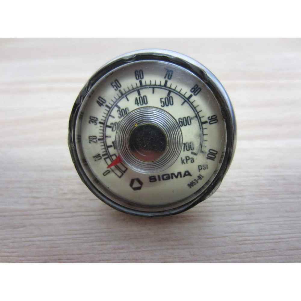 Sigma 9053-01 Pressure Gauge - Used