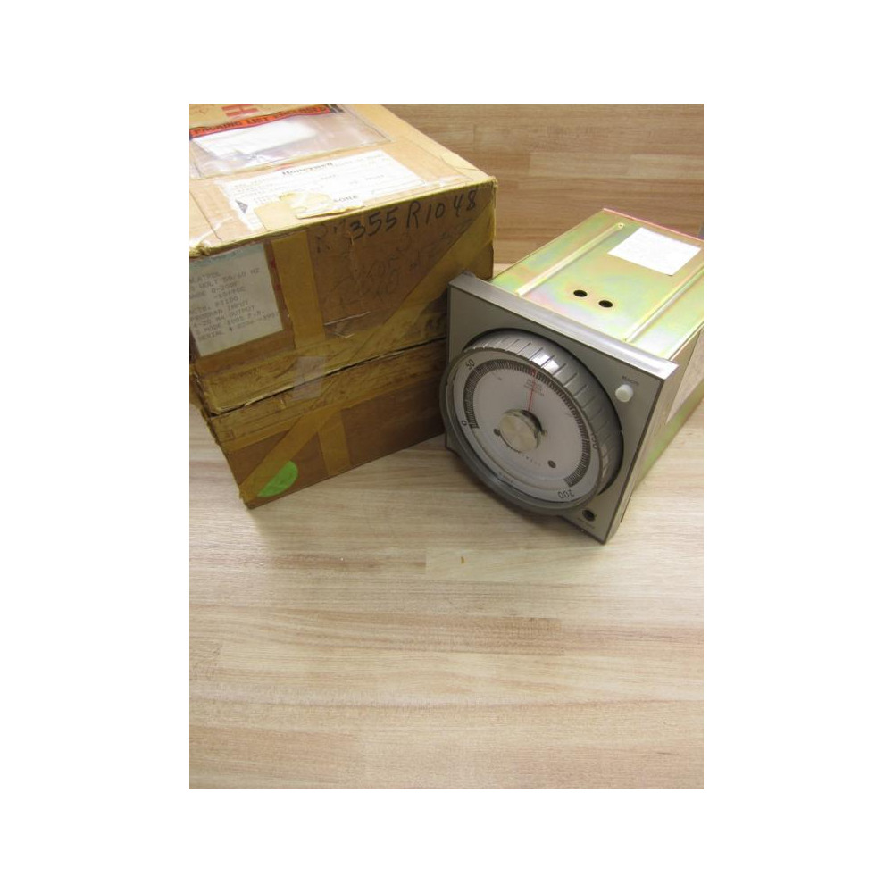 Honeywell R7355R 1048 3 Temperature Controller