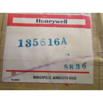 Honeywell 135616A Rear Terminal Board