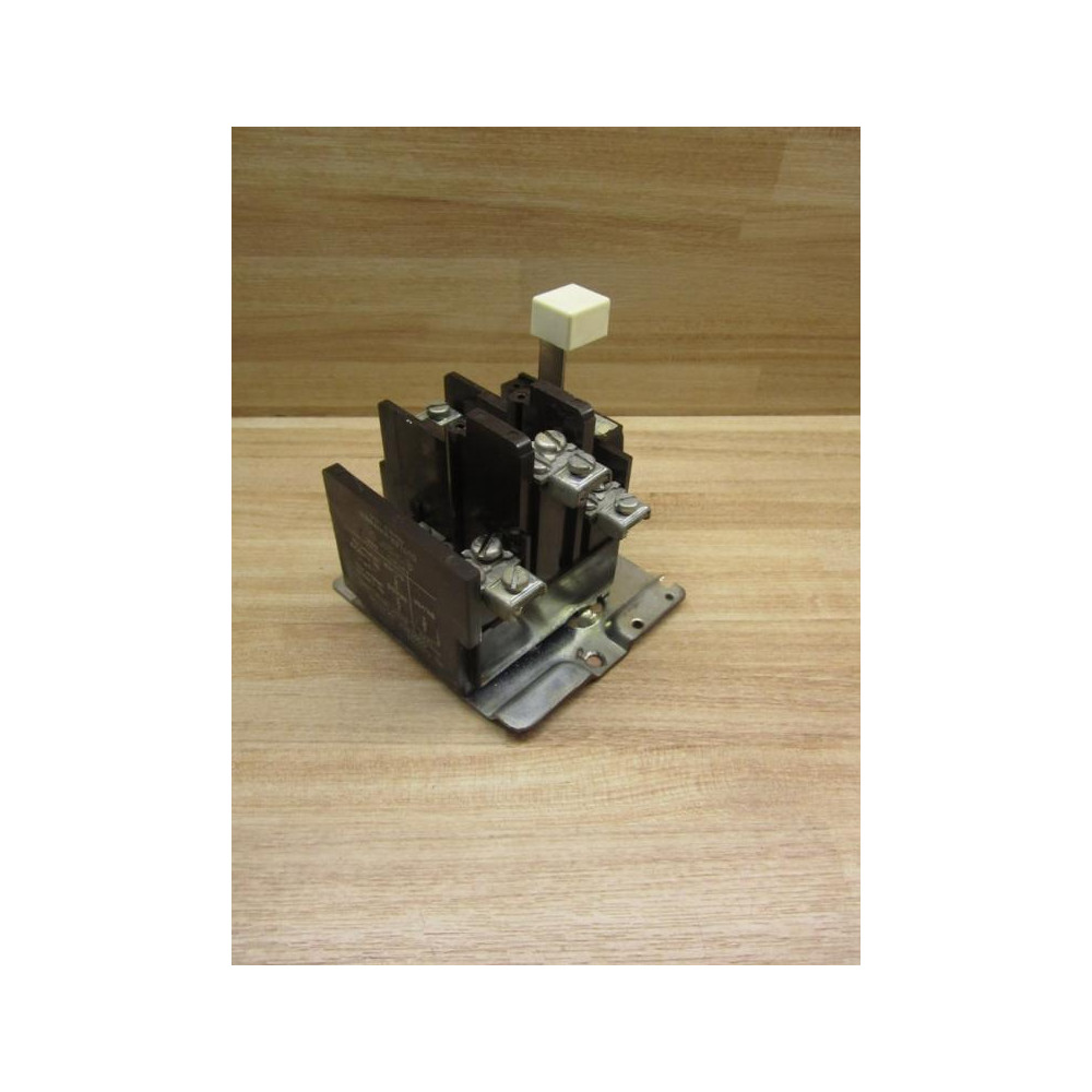 Cutler-Hammer C300CG3 Eaton Overload Relay - Used