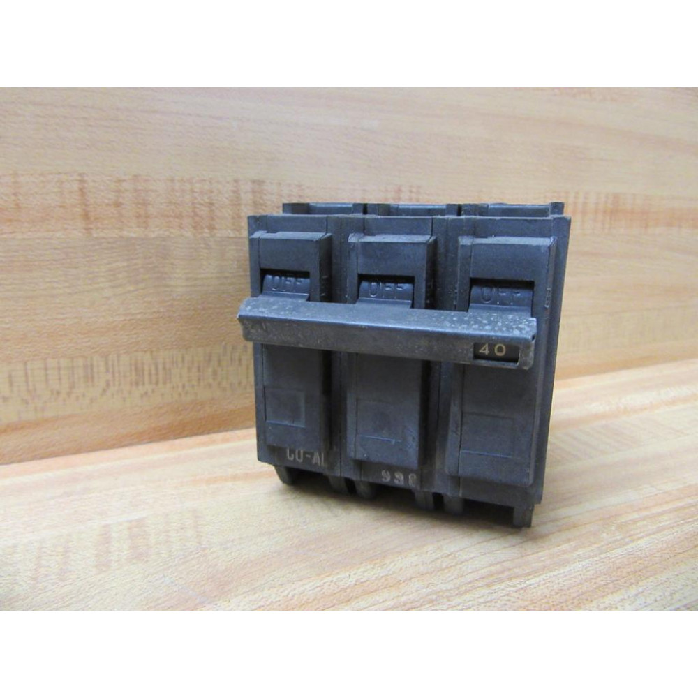 General Electric THQL32040 Circuit Breaker 40A 3P GE - Used
