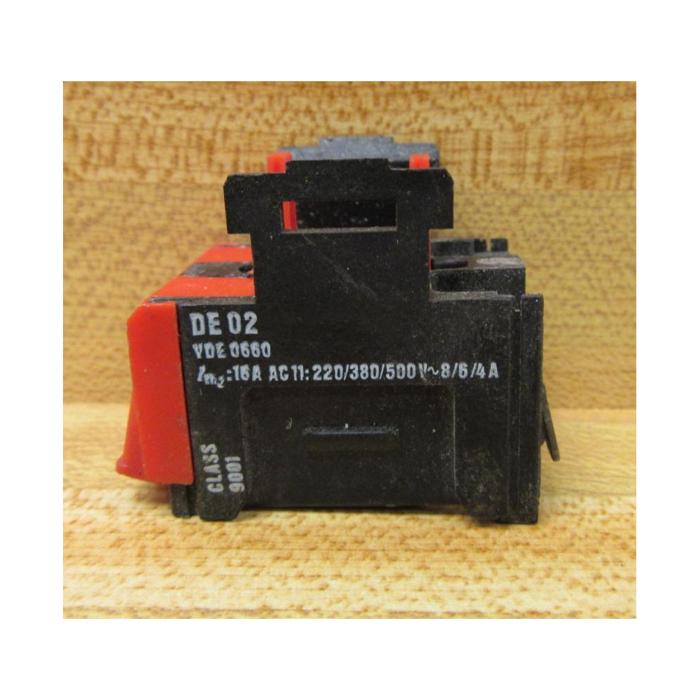 Square D 9001-DE02 Contact Block 9001DE02 - Used