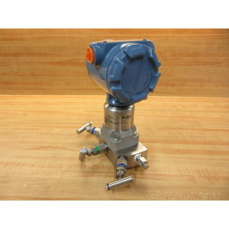 Rosemount C305121124-0000 Transmitter Manifold W3051-S2CD2A2A11A1AE5M5 - New No Box