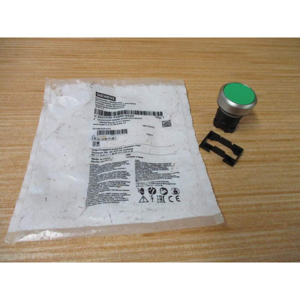 Siemens 3SU1030-0AB40-0AA0 Green 3SU10300AB400AA0 Button & Clip