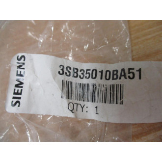 Siemens 3SB35010BA51 Pushbutton WBase & Clip