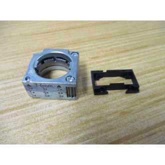 Siemens 3SB3648-6BA40-0CC0 Green 3SB36486BA400CC0 W Base & Clip
