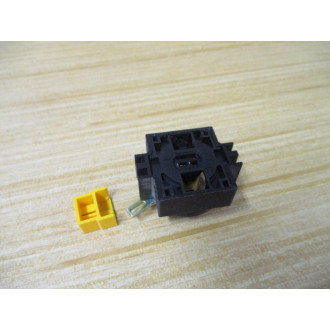 IDEC HW1L-M4F10QD Pushbutton HW1LM410QD - New No Box