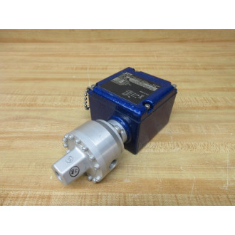 ITT Neo-Dyn 160P14C3 Adjustable Pressure Switch - New No Box