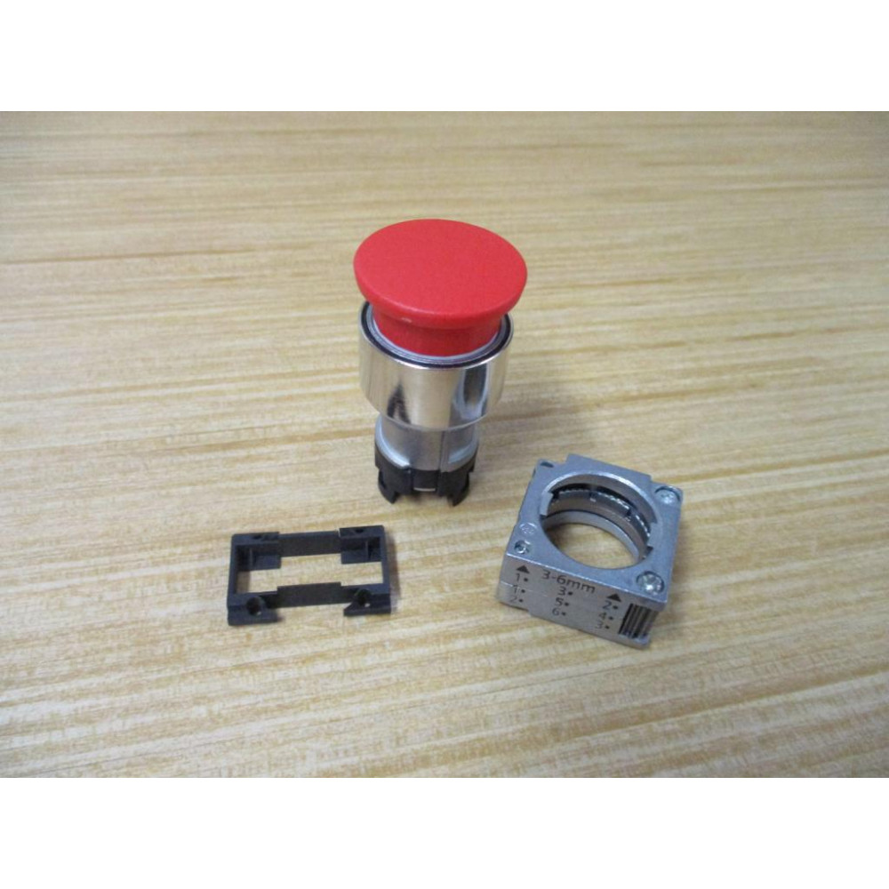 Siemens 3SB3500-1DA21 Pushbutton W Base & Clip - New No Box