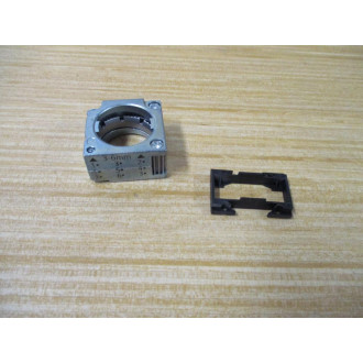Siemens 3SB3601-0AA31 Pushbutton W3SB3400-0A, Base & Clip