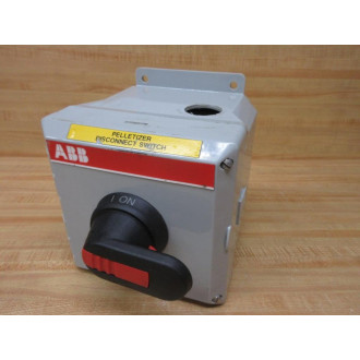 ABB NF32P-3PB6A10 Disconnect Switch NF32P3PB6A10 Cracked Corners - Used