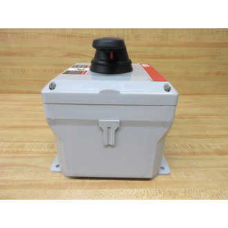 ABB NF32P-3PB6A10 Disconnect Switch NF32P3PB6A10 Cracked Corners - Used