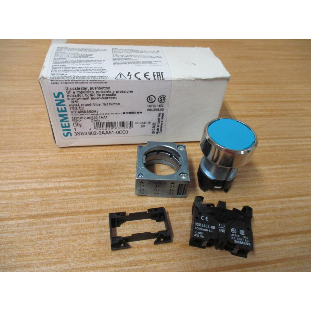 Siemens 3SB3602-0AA51-0CC0 Blue 3SB36020AA510CC0 W 3SB3403-0B, Base & Clip