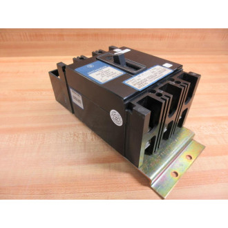 Westinghouse RF3040 Circuit Breaker