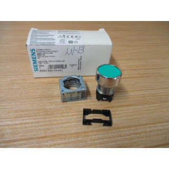Siemens 3SB3 602-0AA41 Green 3SB36020AA41 W Base & Clip