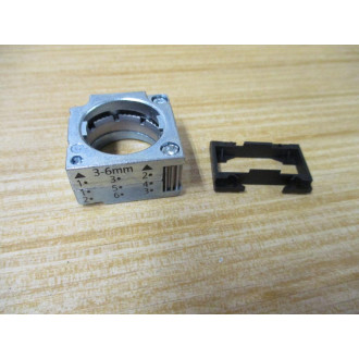 Siemens 3SB3 602-0AA41 Green 3SB36020AA41 W Base & Clip