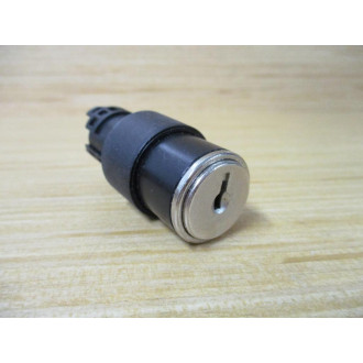 Siemens 3SB3 000-3AJ11 Switch 3SB30003AJ11 W Base, Clip & Key