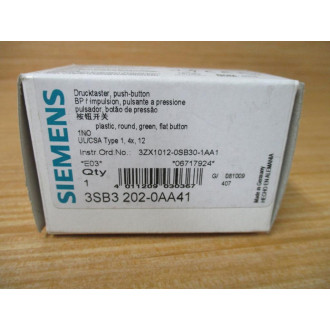 Siemens 3SB3 202-0AA41 Green 3SB32020AA41 W3SB3400-0B, Base & Clip