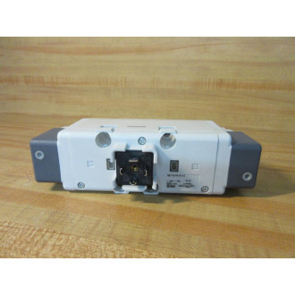 SMC VQ7-8-FG-D-1Z Solenoid Valve VQ78FGD1Z - New No Box