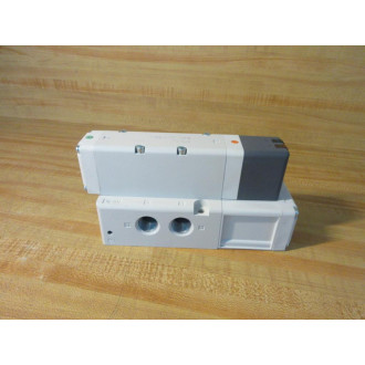 SMC VQ5201-31 Solenoid Valve VQ520131 WManifold VQ5000 - New No Box