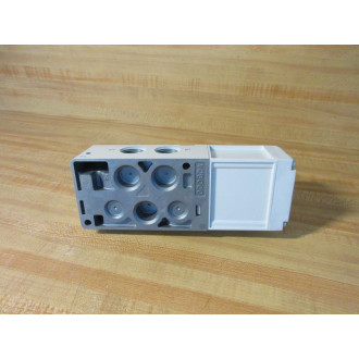 SMC VQ5201-31 Solenoid Valve VQ520131 WManifold VQ5000 - New No Box