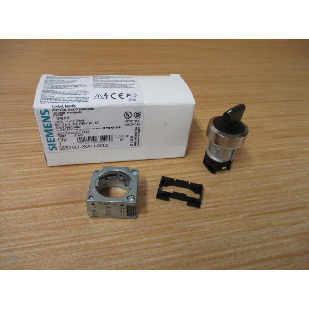 Siemens 3SB3 601-2KA11-0CC0 Switch 3SB36012KA110CC0 W Base & Clip