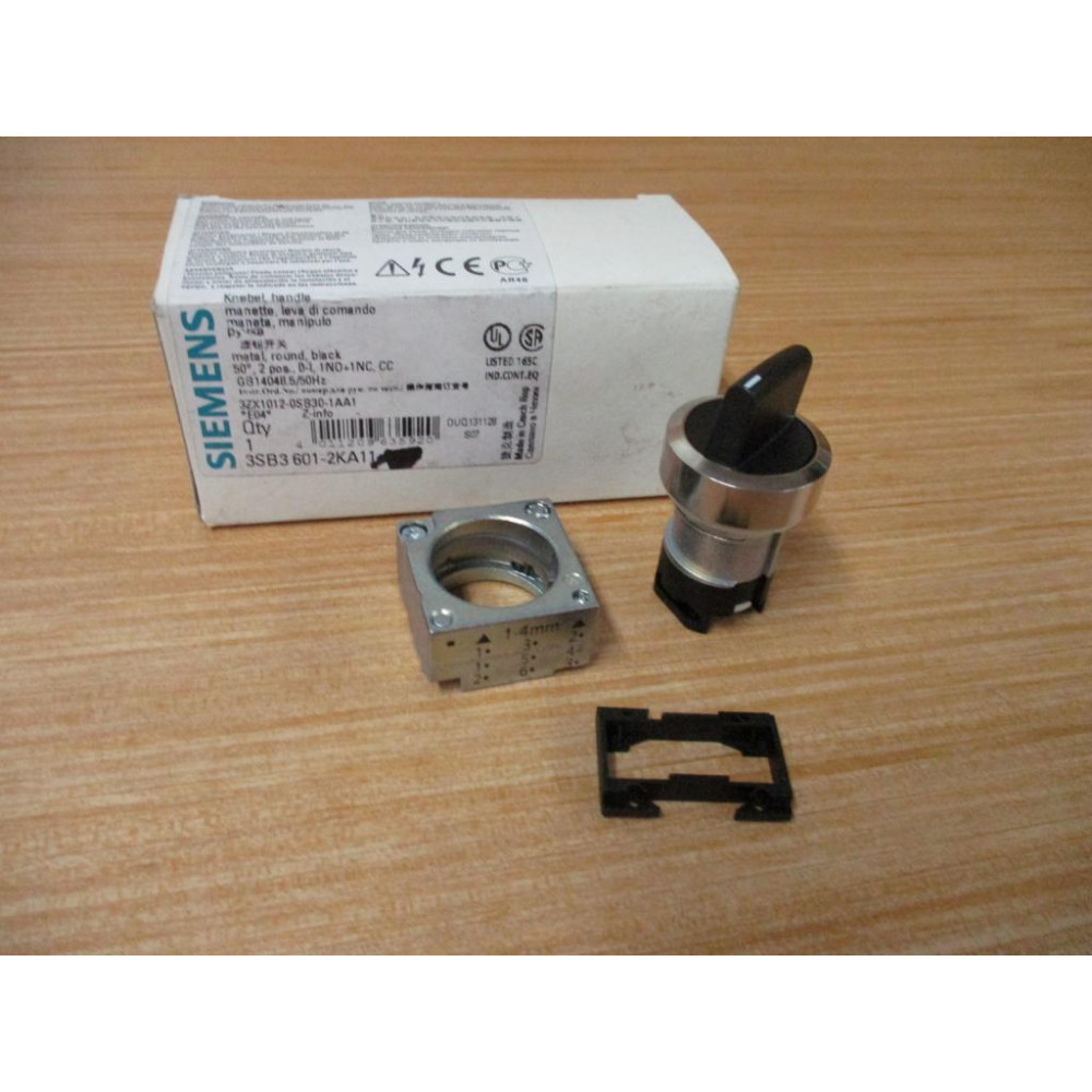Siemens 3SB3601-2KA11 Switch 3SB36012KA11 W Base & Clip