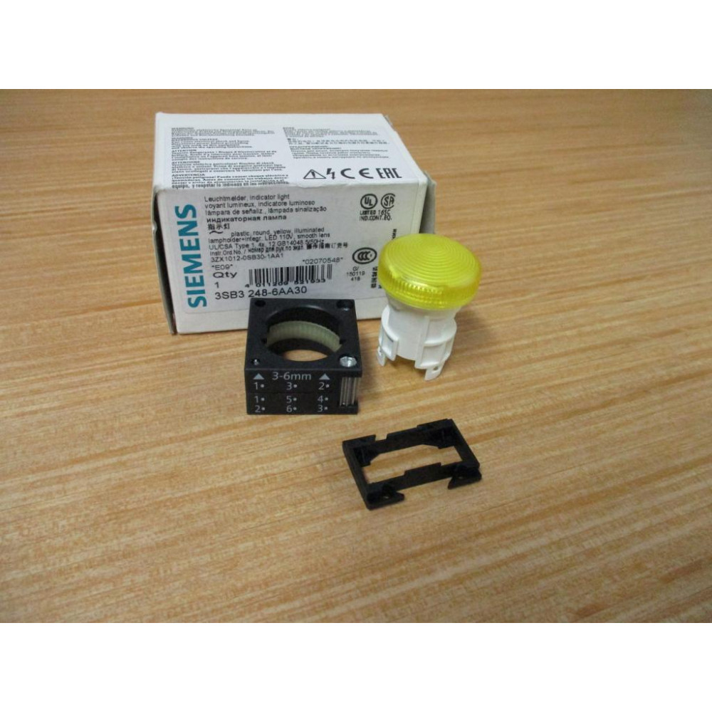 Siemens 3SB3 248-6AA30 Yellow 3SB32486AA30 W Base & Clip
