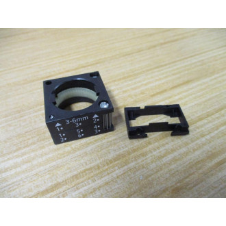 Siemens 3SB3 204-6AA40 Green 3SB32046AA40 W Base & Clip