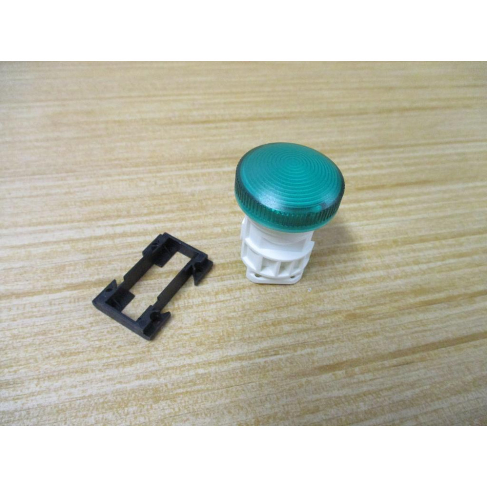 Siemens 3SB3 204-6AA40 Green 3SB32046AA40 Body & Clip - New No Box