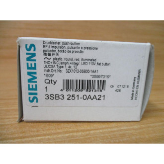 Siemens 3SB3 251-0AA21 Red 3SB32510AA21 W Base & Clip