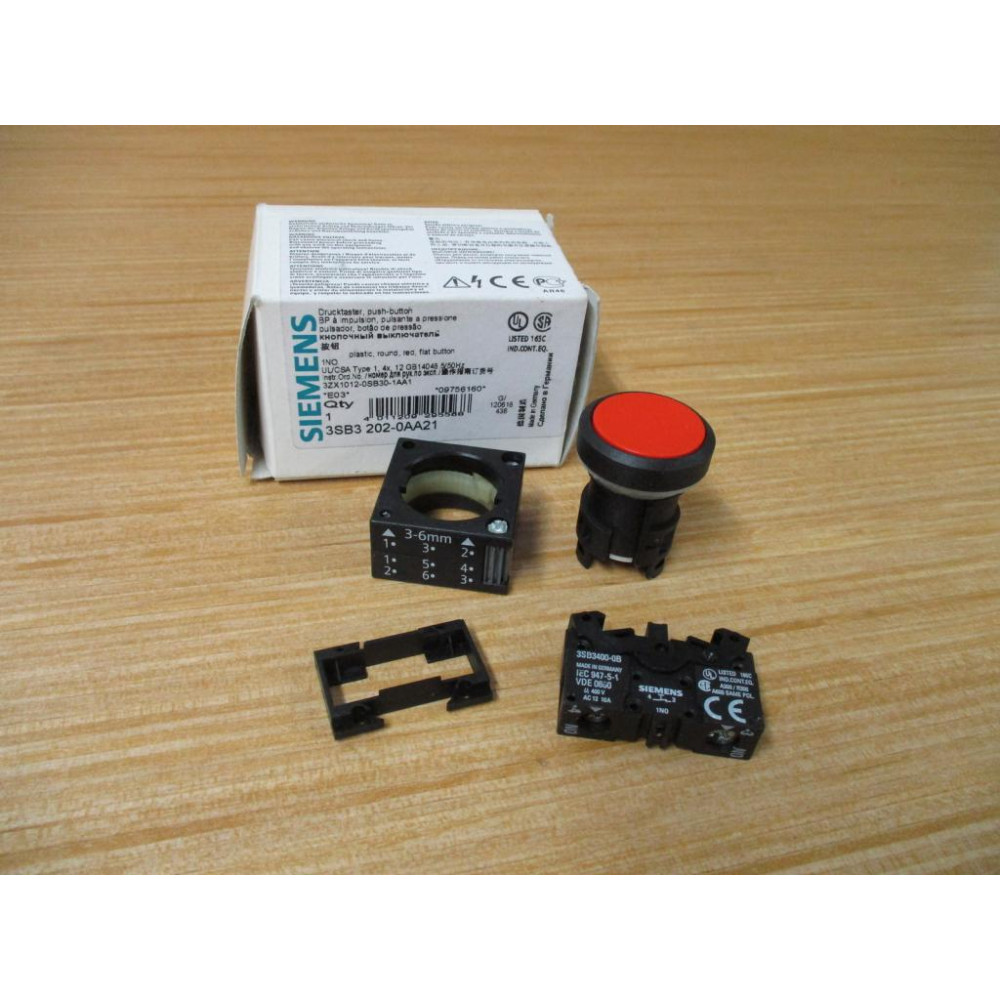 Siemens 3SB3 202-0AA21 Red 3SB32020AA21 W SB3400-0B, Base & Clip