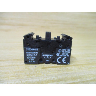 Siemens 3SB3 202-0AA21 Red 3SB32020AA21 W SB3400-0B, Base & Clip