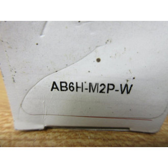IDEC AB6H-M2P-W Push Button AB6HM2PW