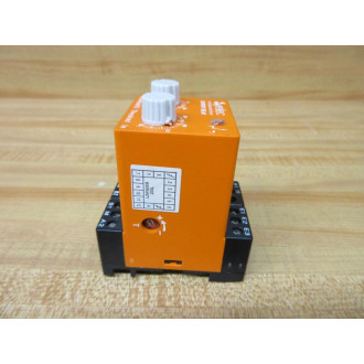 Syrelec DIRT110A Relay With Socket - New No Box