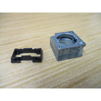 Siemens 3SB3 500-2SA11 Switch 3 Position 3SB35002SA11 W Base & Clip
