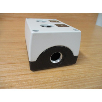 Siemens 3SB3 802-2AZ Pushbutton Enclosure 3SB38022AZ