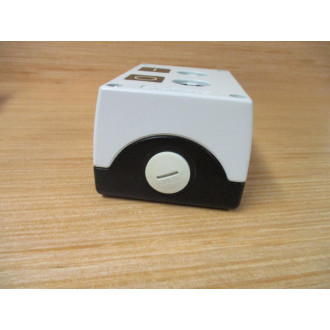 Siemens 3SB3 802-2AZ Pushbutton Enclosure 3SB38022AZ