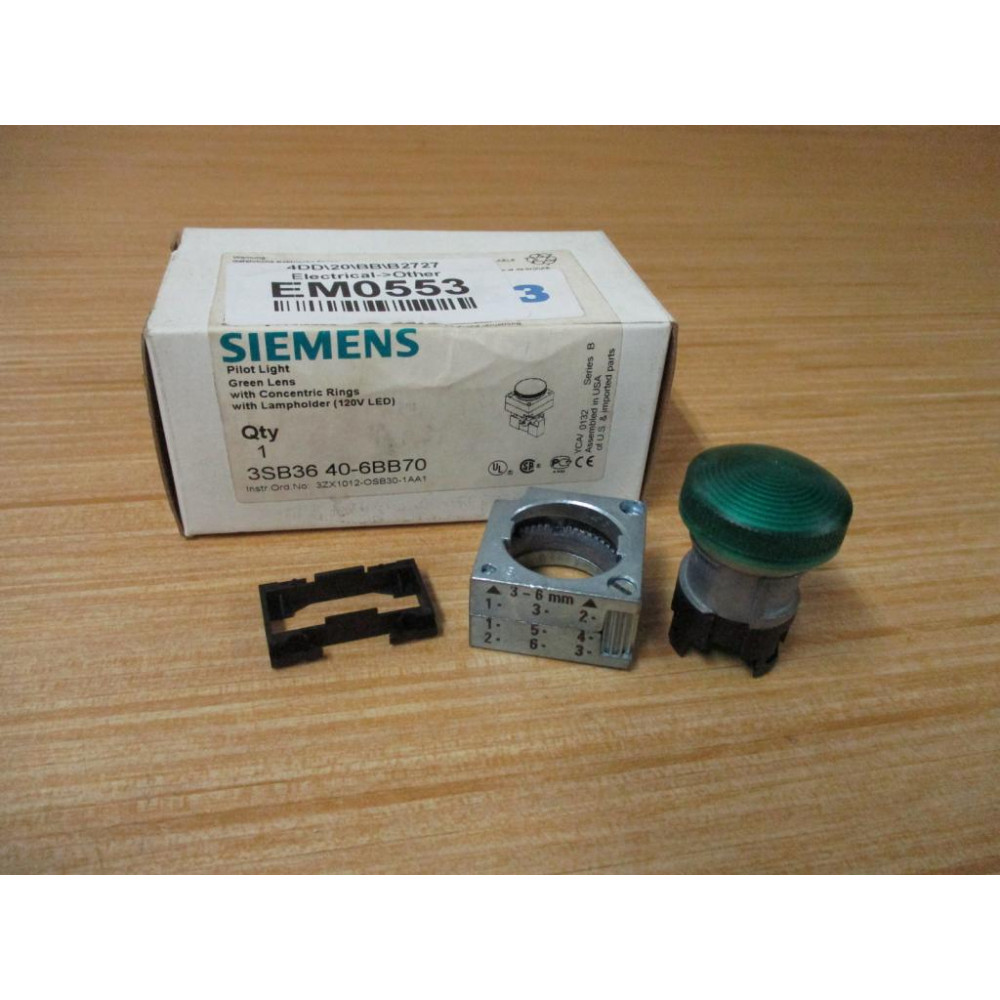Siemens 3SB36 40-6BB70 Green 3SB36406BB70 W Base & Clip