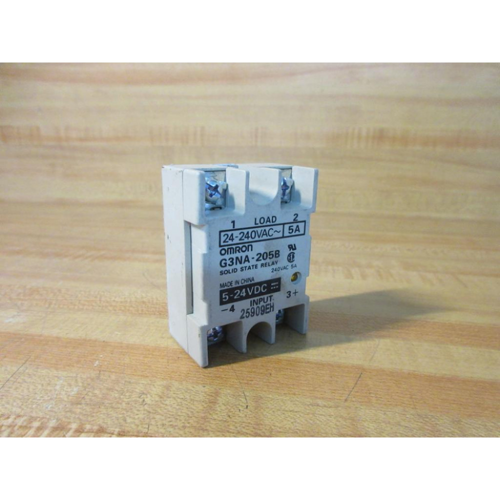 Omron G3NA-205B Solid State Relay G3NA205B - Used