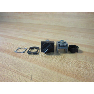 Fuji Electric AH165-P2 Selector Switch AH165P2 - Used