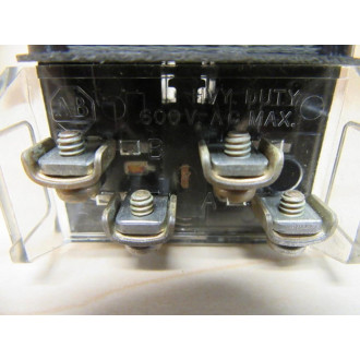 Allen Bradley 800T-J44B Keyed Selector Switch Ser A