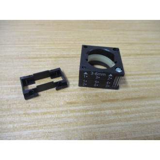 Siemens 3SB3 252-6BA40 Green 3SB32526BA40 w Base & Clip