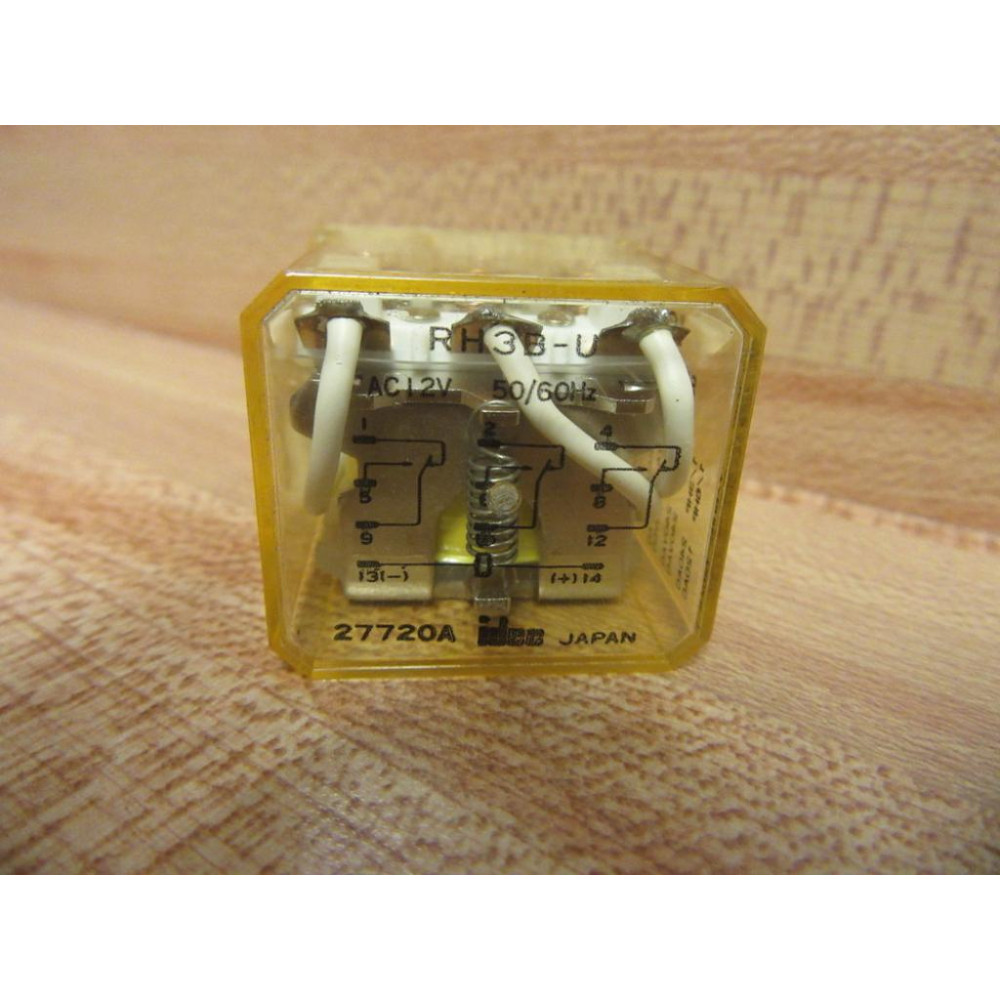 IDEC RH3B-U-AC12V Relay RH3BUAC12V - Used